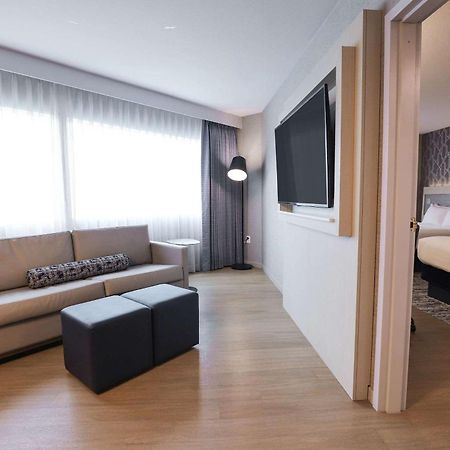 Radisson Plaza Hotel And Suites Каламазу Екстериор снимка