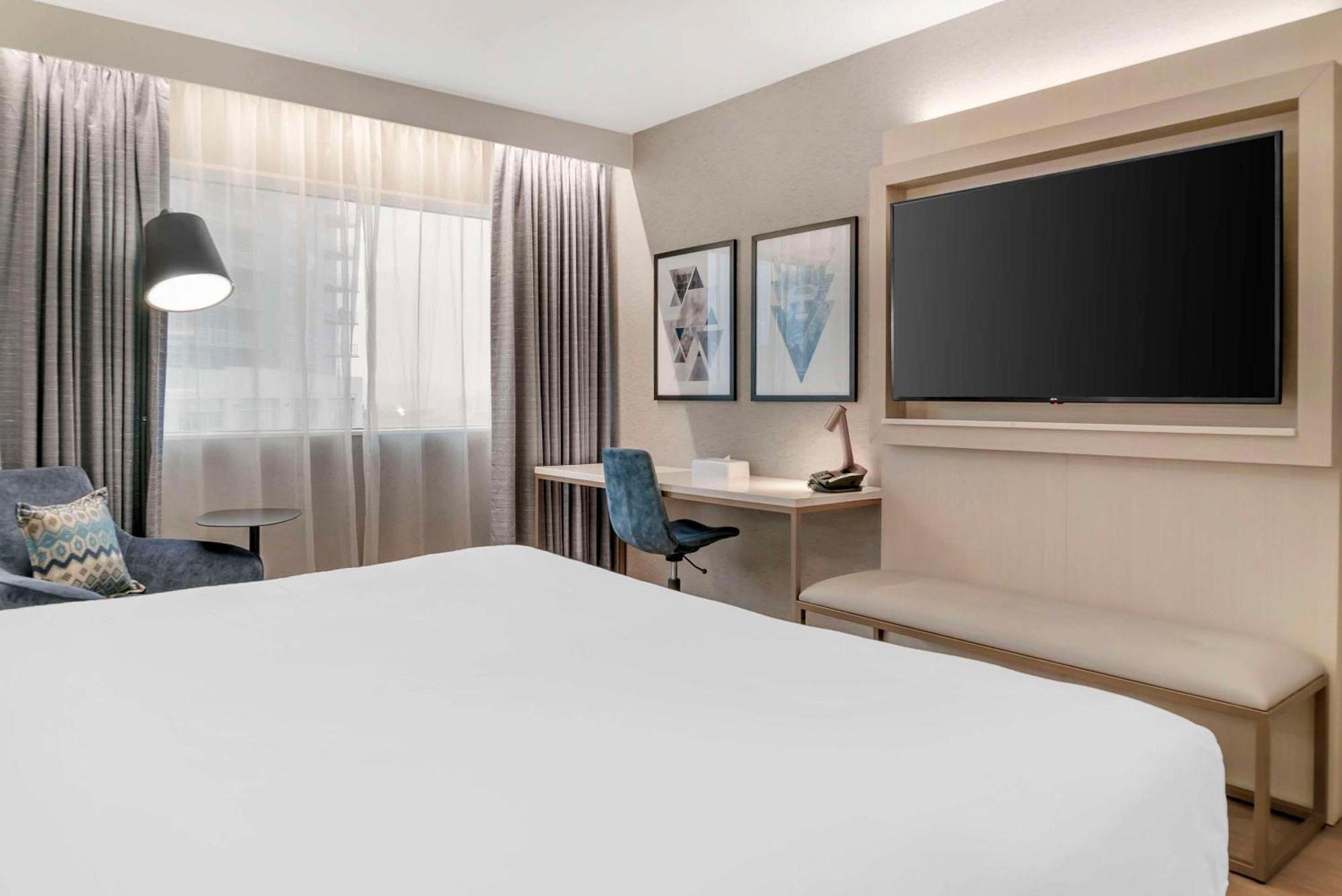 Radisson Plaza Hotel And Suites Каламазу Екстериор снимка