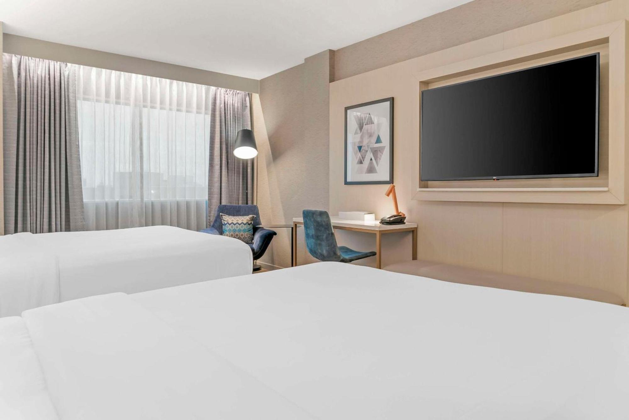 Radisson Plaza Hotel And Suites Каламазу Екстериор снимка